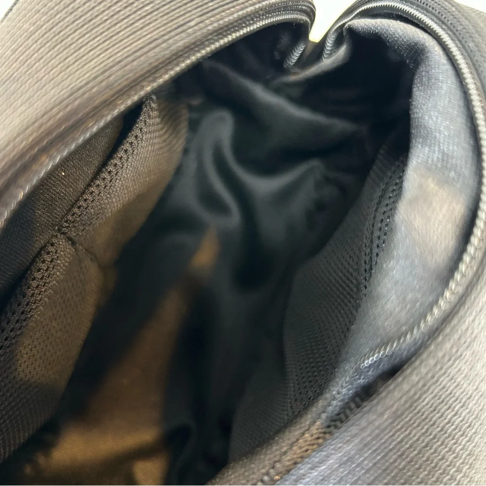 Beats Headphones‎ Hard Carry Case Black Zippered Protective Case